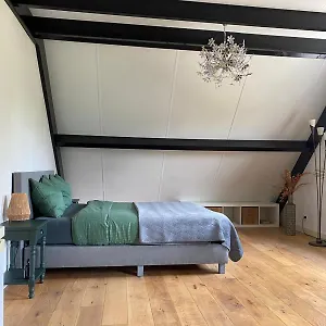 https://toenders.valkenburgaandegeul-hotels.com